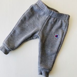 Champion Joggers ✨